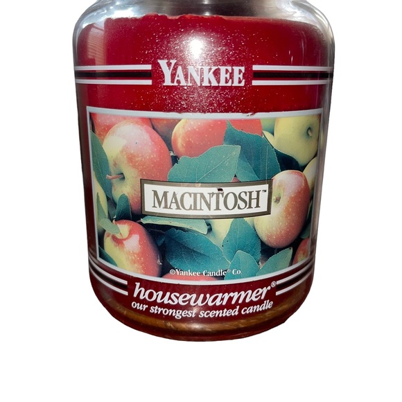 Yankee Candle Macintosh Large Housewarmer Candle Black Band 22 Oz New Retired - Picture 4 of 4